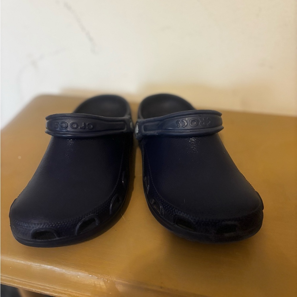 Navy Blue Slip-On CROCS 4/6